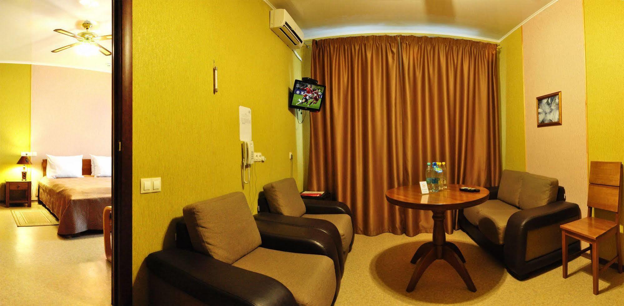 Hotel An-2 Charkov Exteriér fotografie