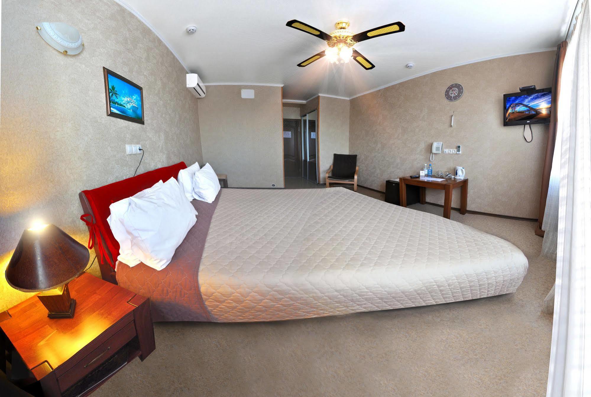 Hotel An-2 Charkov Exteriér fotografie